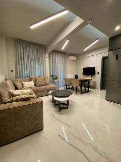 Aprilia Luxury Suites - 2