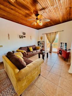 Sunset Views Apartment, West End - 9