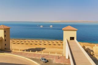 Sea View Apartment at The View Hurghada Beach & Pool - 9