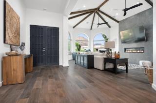 Amazing Luxury Home with Hot Tub & Views - 1