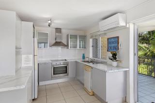 Oceanview Caloundra Apartment with Private Rooftop - 8