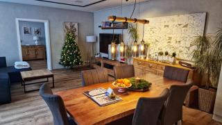 AUXBRG - 4 Zimmer, XL Terrasse, 65 Zoll TV, PS4 - 8