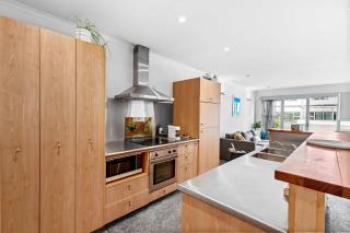 Princes Wharf 1BR with Balcony Zodiak Stays - 6