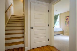 Westcott Suite Apartments - 8