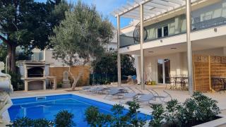 Villa Amfora with a pool - 0