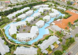 One-Bedroom Lagoon Spa Apartment - Oaks Port Stephens Pacific Blue Resort - 8