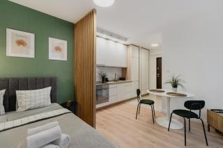 Close - Towarowa В - Warsaw - 2