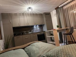 Haus Silence - Berge & Sonne im Saastal Ski Wandern Familie Haustiere - 2