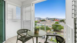 Coralside Apartment Stay - 8