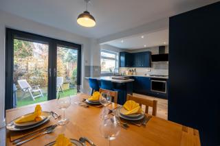 2 bed home in quiet Harrogate suburb - 2