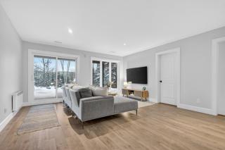 Luxurious Scandinavian Golf Chalet with Private Spa - 5