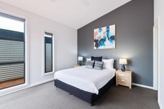 Plantation - 3BR Modern Family Friendly Apartment Huskisson Main Street By Nautilus Apartments Jervis Bay - 4