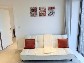 2 Bed, modern, stylish Manchester city centre apartment - 8
