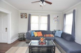 Spacious Home with Parking, Laundry - Near RU, RWJ, NJ Transit - 7