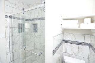 Spacious Home with Parking, Laundry - Near RU, RWJ, NJ Transit - 3