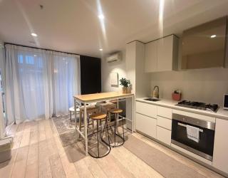 Smart Stay Melbourne CBD 2 Bedrooms with Gym, swimming pool and sauna - 4