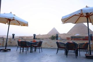 Happy House Pyramids View - 3