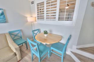 Updated 1BR Direct Ocean Front Condo, Pools, Beach - 4