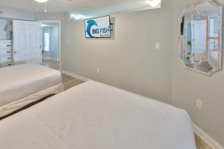 Updated 1BR Direct Ocean Front Condo, Pools, Beach - 3