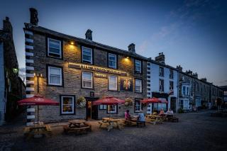 The Kings Arms Hotel - 8