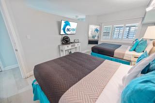 New Remodeled, Corner Oceanfront Beach Cove, Pools - 1