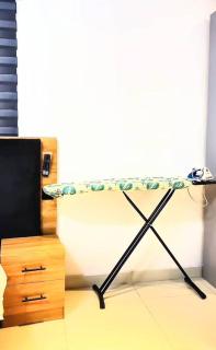 Secured Gated 2Bedroom Apartment in Lekki Phase 1- Pool, PS5, Snooker, Elevator - Lagos - 1