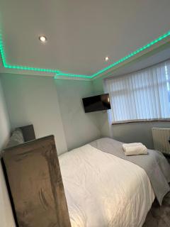 Room on Gedling Road - Nottingham - 3