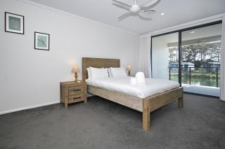 Stunning Maroochy Waterfront Home - 6