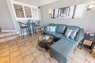 Stunning Oceanfront Remodeled,Flooring,New Kitchen - 4