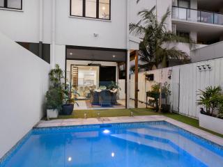 3 Bed Coastal Escape, Pool, 1 Minute walk to Beach - 0