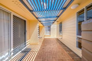 22 Bussey Street - 7