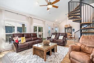 Ocean's Edge home - 8