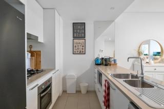 Little Bay Haven Coastal Apartment - 3