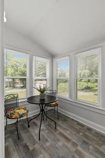 Spacious Cottage near Airport, Hospitals, and Highways - 1