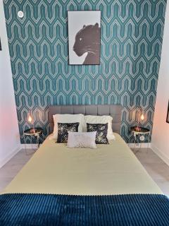 LES FELINS - WIFI Fibre - PARKING - PROCHE RER D - 5