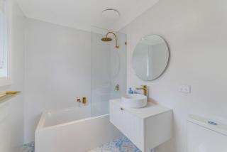 The Pearl A Fresh, Modern Family Retreat in Old Erowal Bay - 4