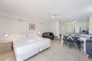 Shoreline Apartments - Unit 4 - 5