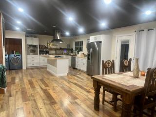 Modern, Cozy and Quiet North Shreveport House - 0