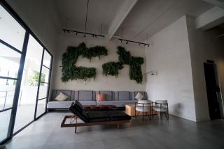 The Median Condo Near it Park mr - 9