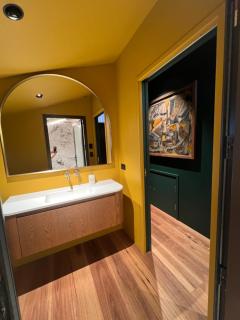 Poolside Peaks - designer house, spa, fire, pool - 2