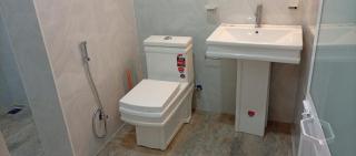 Golden View Guest Ella - 8