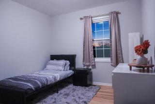 Jacuzzi Cul de Sac Home - 0