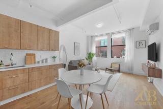 517 - 47C Beautifully Renovated 1 bedroom in Prime Manhattan - 9