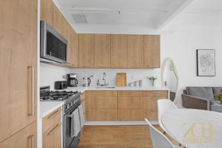 517 - 47C Beautifully Renovated 1 bedroom in Prime Manhattan - 5