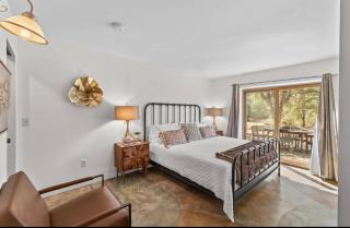 Deer Peak Retreat - 1