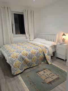 2 bedroom house with yard - 5