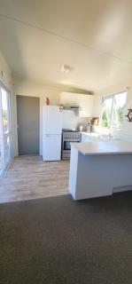 Misty Valley Hilltop Farmstay - Off Grid Retreat - 4