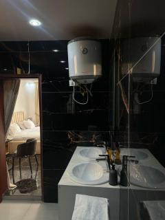 2 BEDROOMs chez DIBA - Dakar - 5