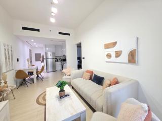 RBE 2 Bedroom Apartment 15th floor Binghatti Luna JVC - 7