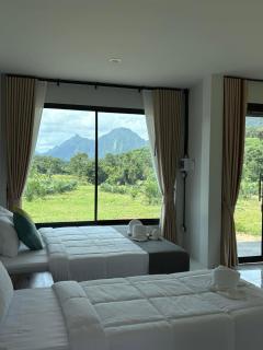 Khaosok River Stone Resort & Camp - 9